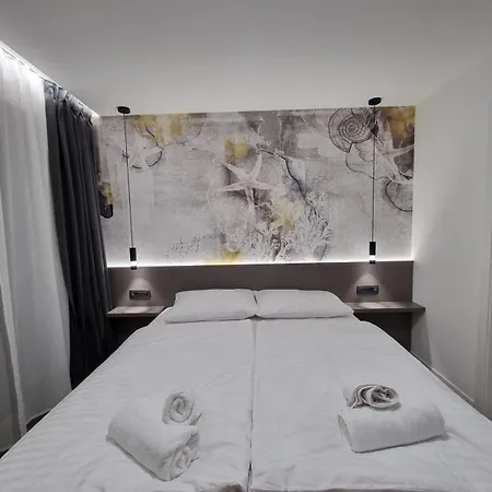 Calypso Apartment *