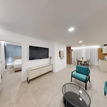 Calypso Apartment