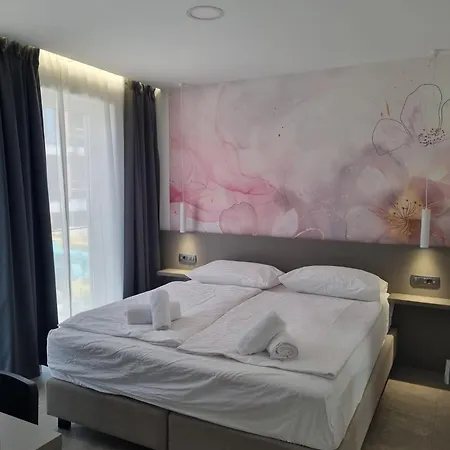 Calypso Apartment
